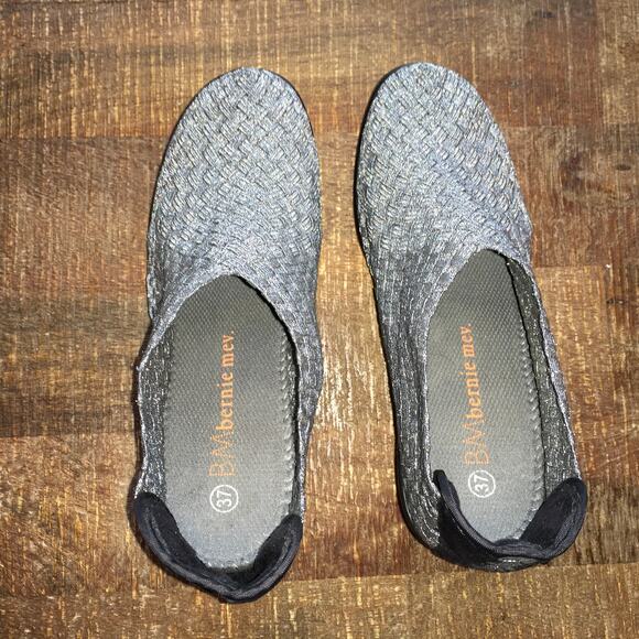 Bernie Mev Chesca Pump Shootie Womens 37 6-6.5 Silver Black Metallic Futuristic - Picture 7 of 11